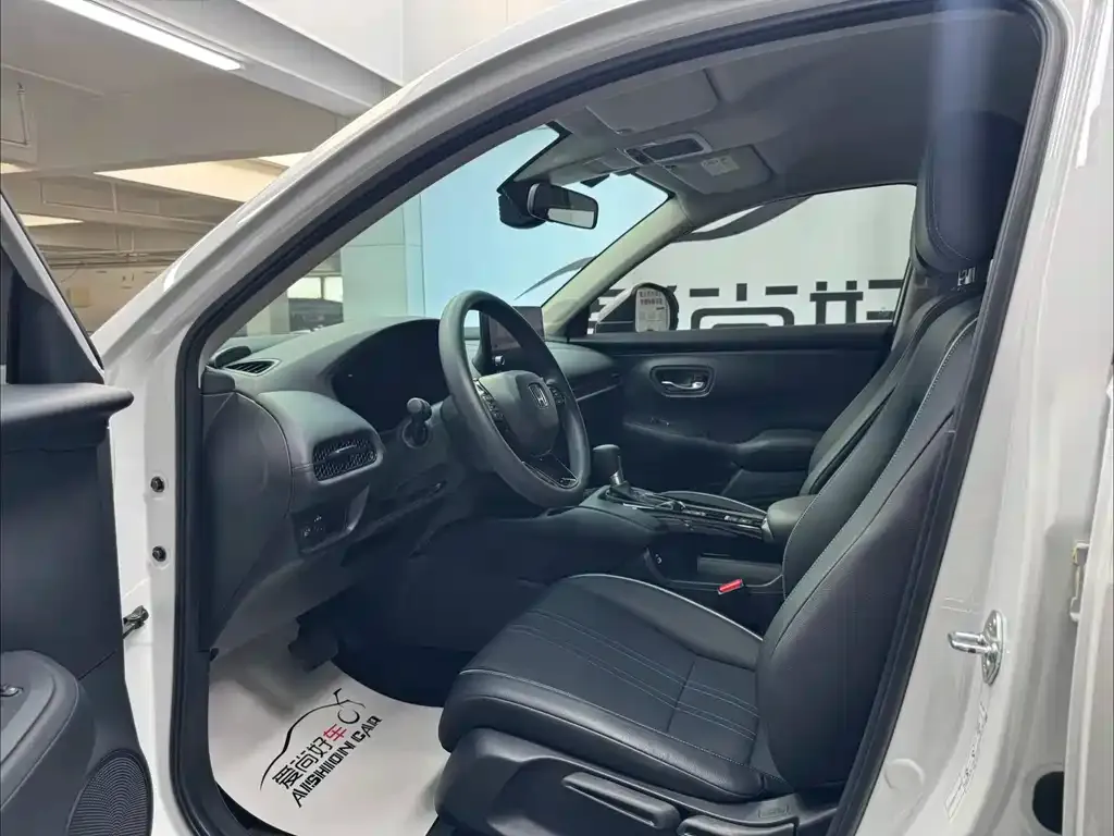 Honda HR-V 2024 из CN, фото 8