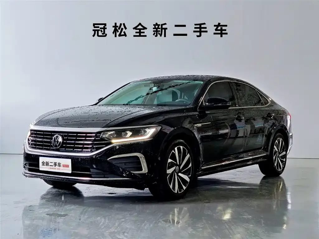 Volkswagen Passat — фото 1