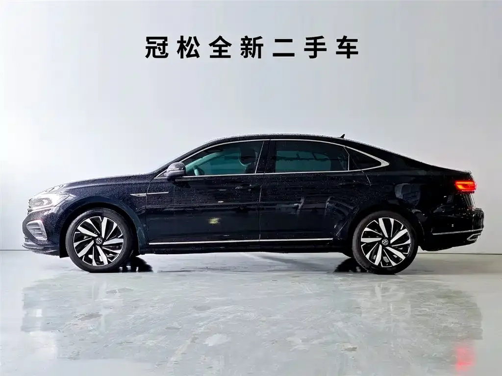 Volkswagen Passat — фото 7