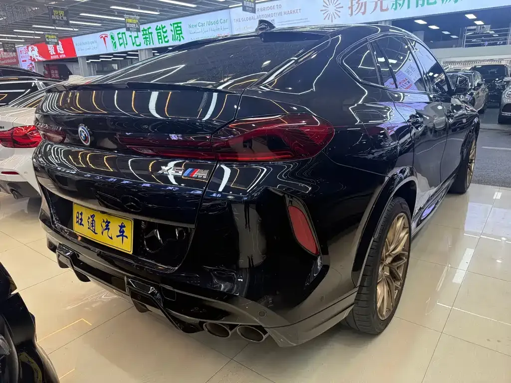 BMW X6 M 2023 из CN, фото 9