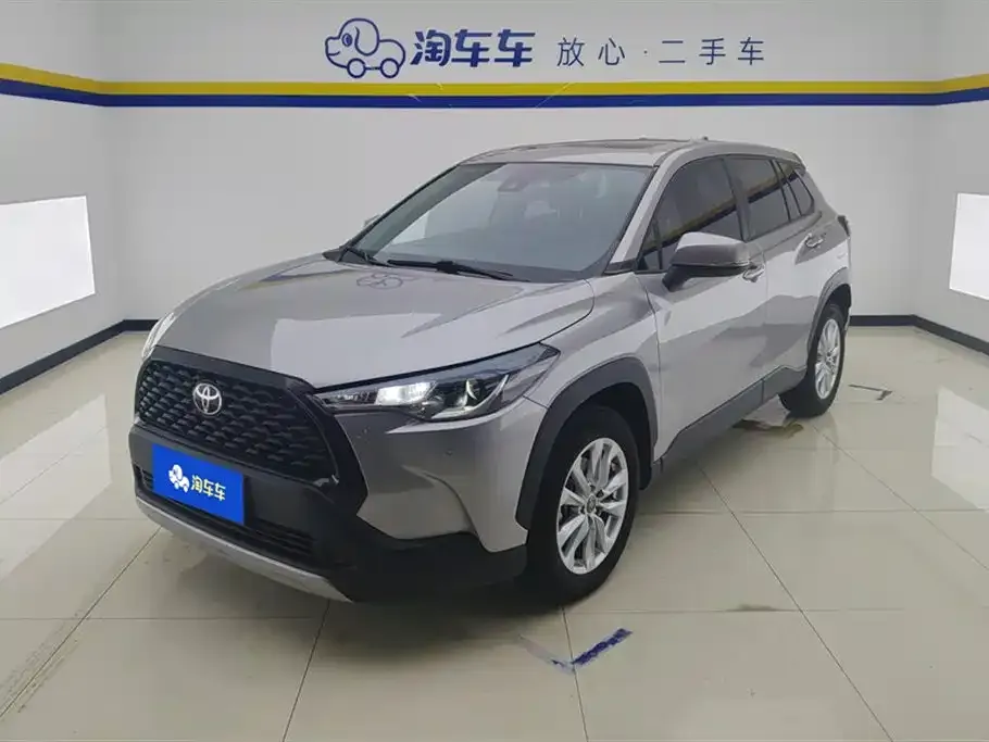 Toyota Corolla Cross — фото 1