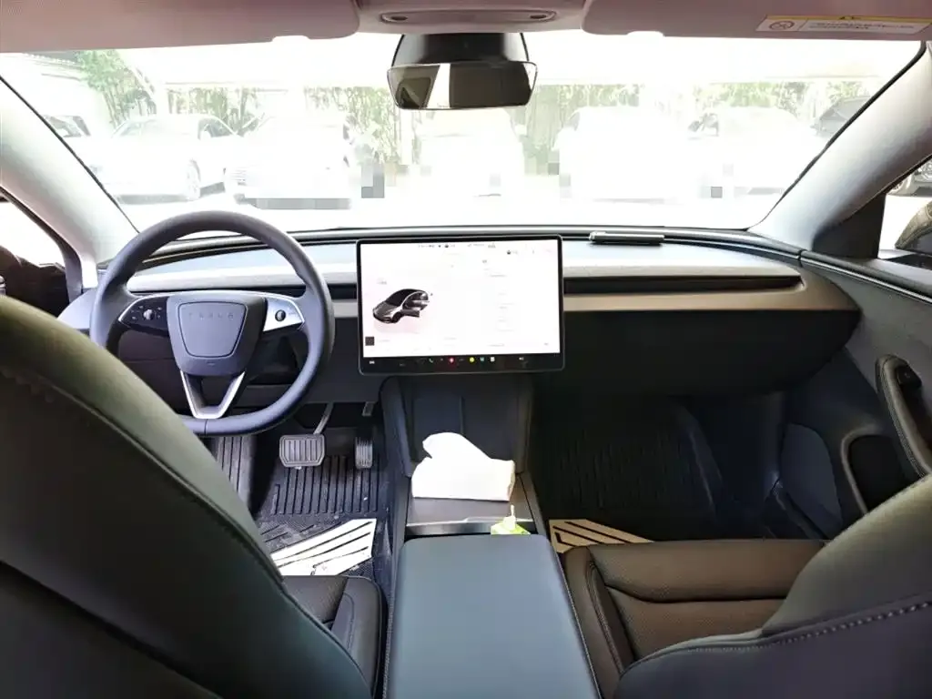 Tesla Model 3 2025 из CN, фото 2