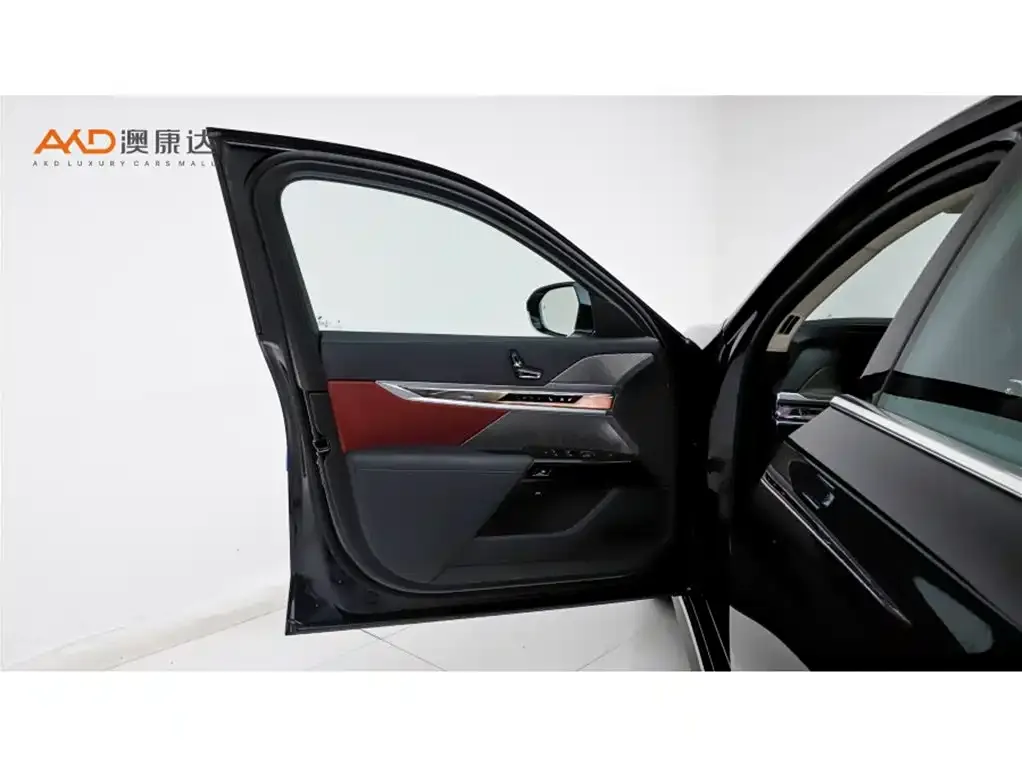 BMW i7 2023 из CN, фото 2
