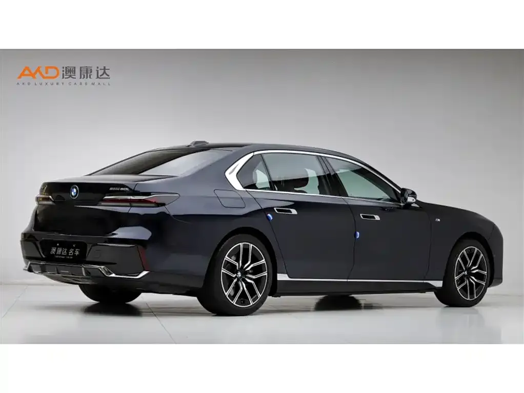 BMW i7 2023 из CN, фото 3