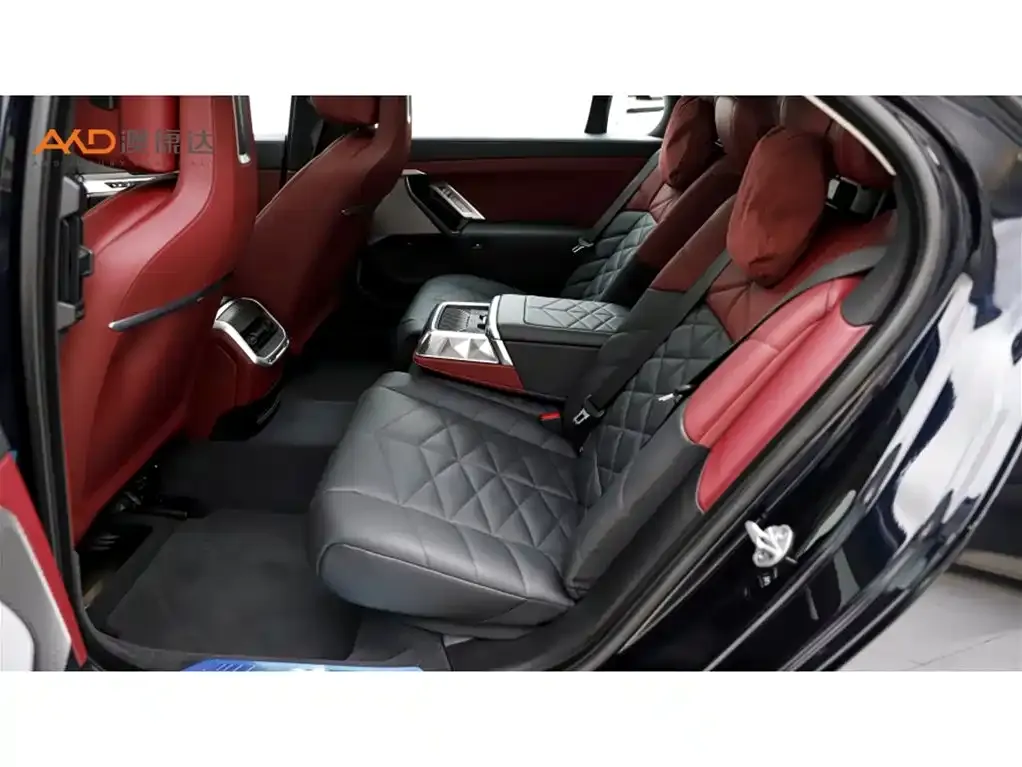 BMW i7 2023 из CN, фото 5