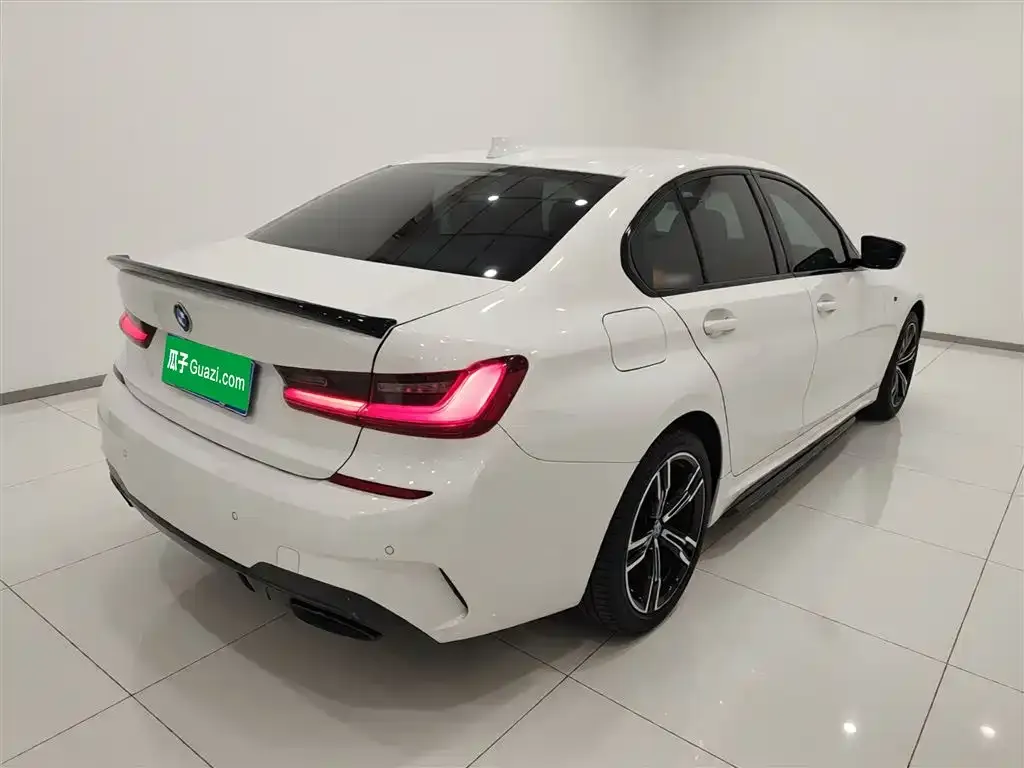 BMW 3 Series 2022 из CN, фото 2