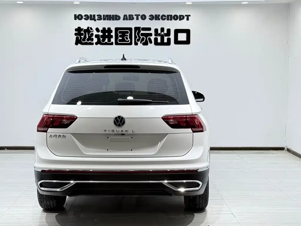 Volkswagen Tiguan L — фото 2