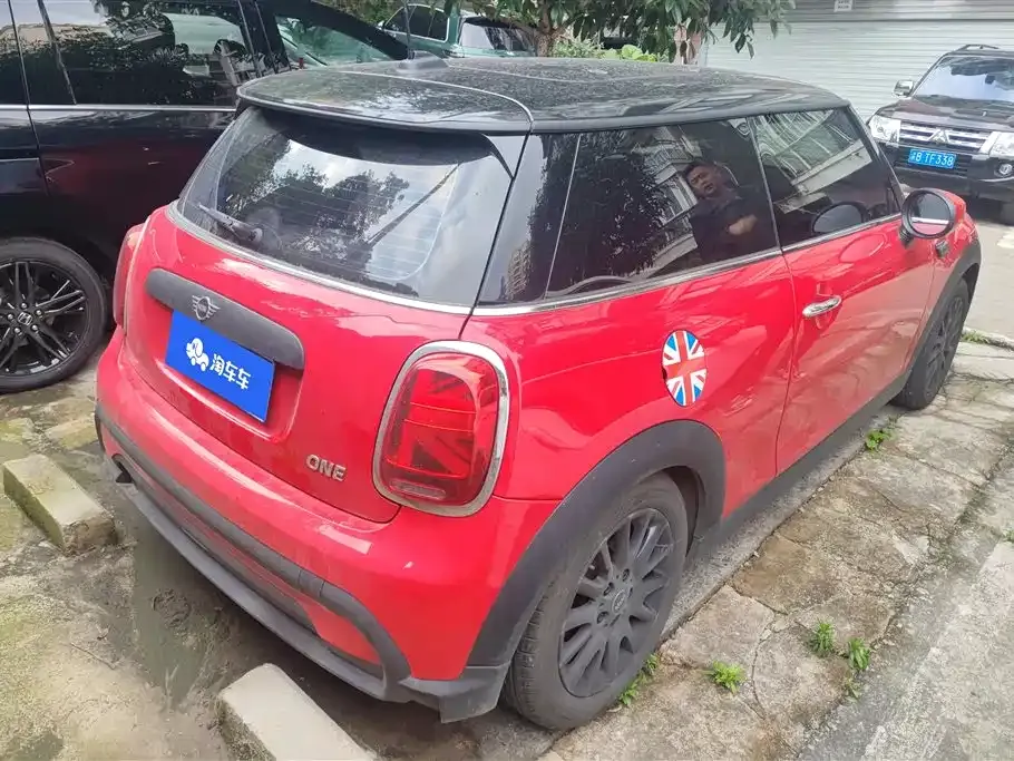 MINI Cooper (3-door) 2023 из CN, фото 10