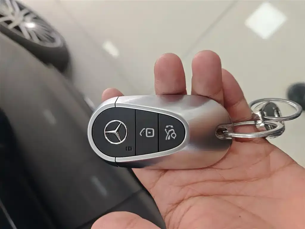 Mercedes-Benz C-Class 2024 из CN, фото 2