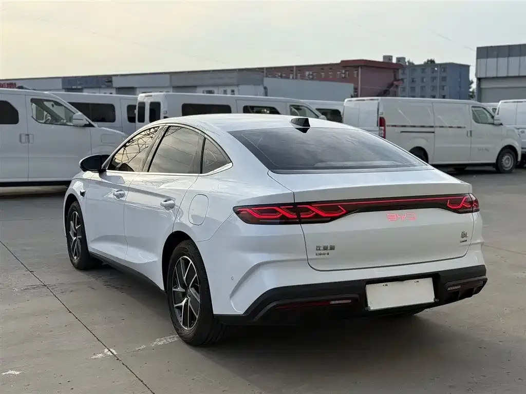 BYD Qin L 2025 из CN, фото 3