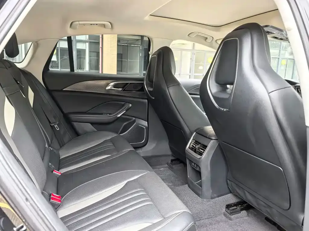 Hongqi H6 2023 из CN, фото 3