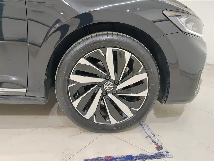 Volkswagen Passat — фото 7