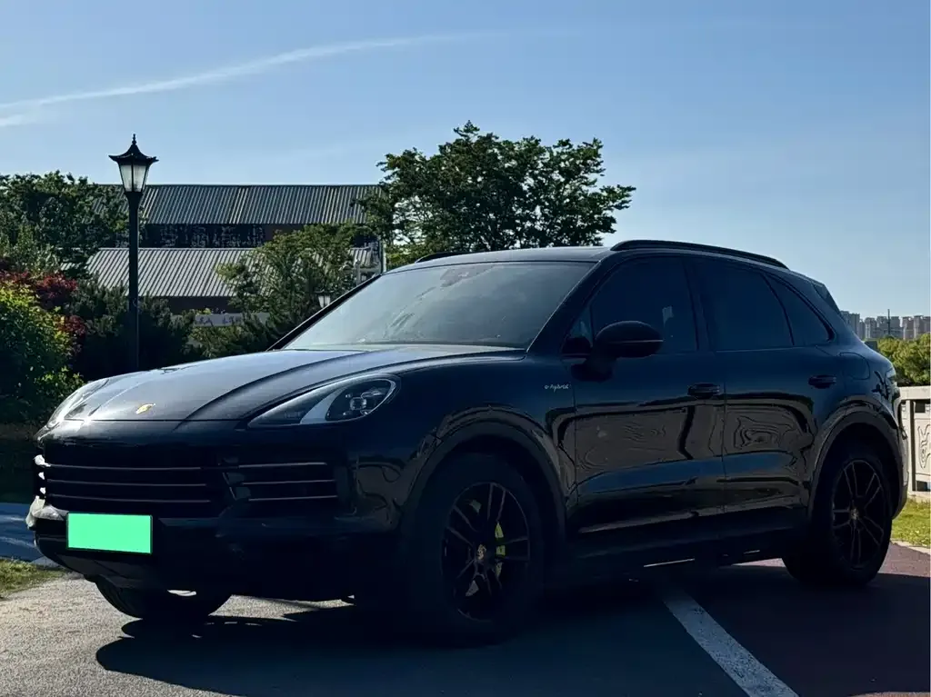 Porsche Cayenne Hybrid 2021 из CN, фото 2