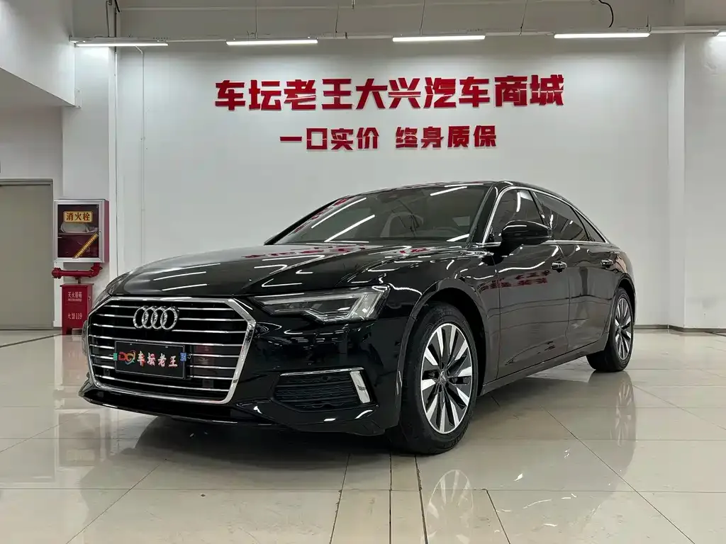 Audi A6L — фото 1