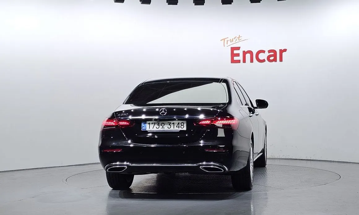 Mercedes-Benz E-Class 2021 из KR, фото 2