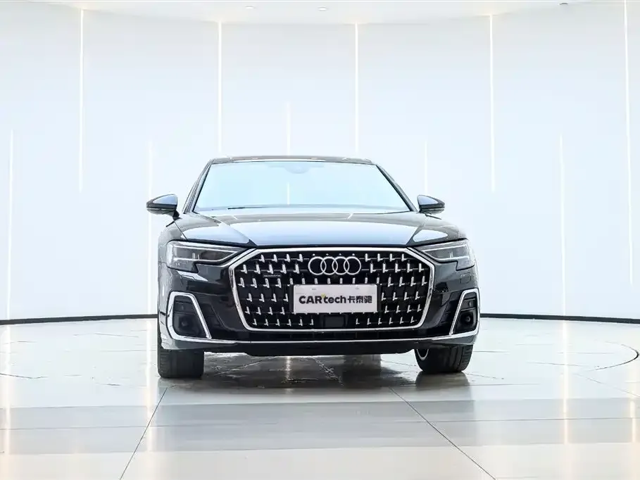 Audi A8 — фото 7
