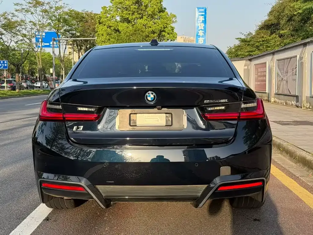 BMW i3 2024 из CN, фото 3