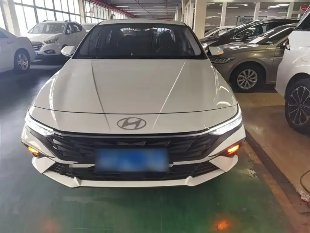 Hyundai Elantra 2024 из CN, фото 7