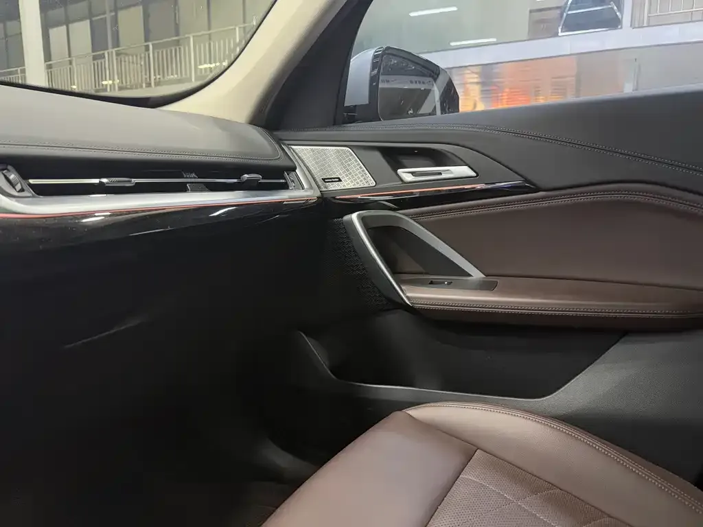 BMW X1 2023 из CN, фото 2