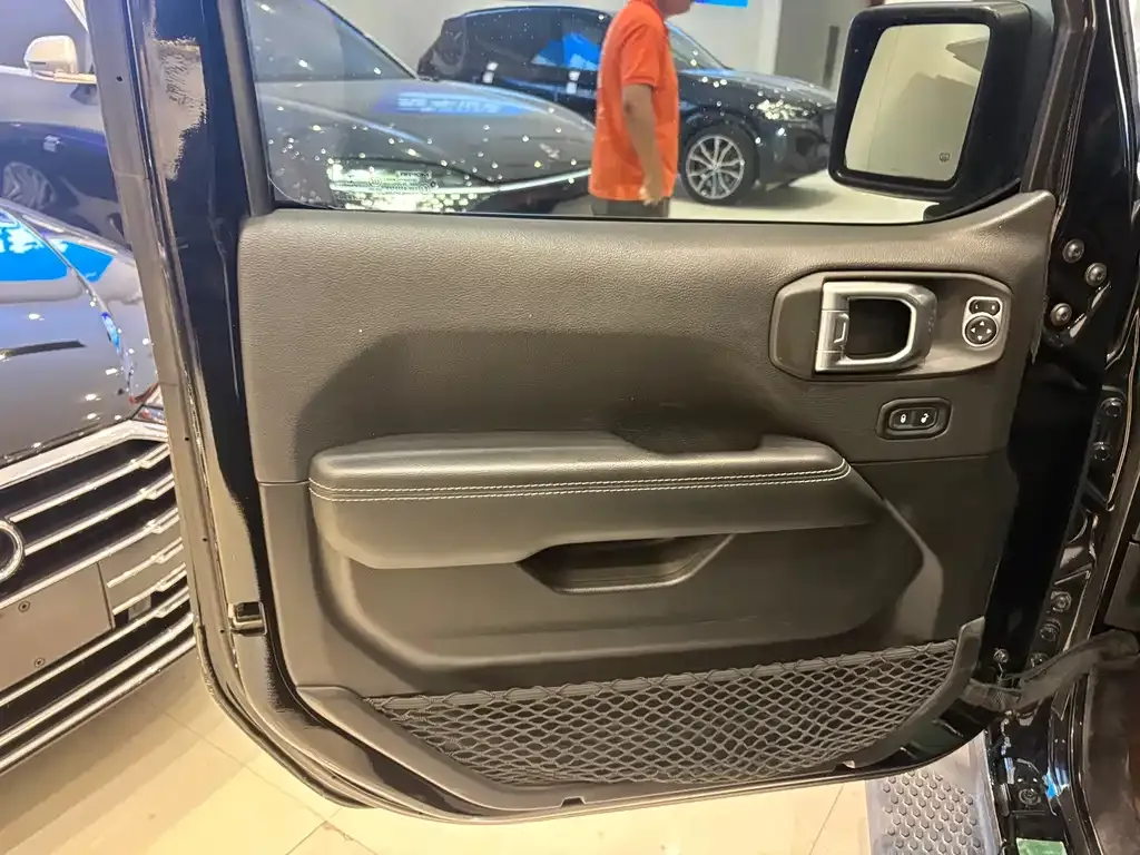 Jeep Wrangler 2021 из CN, фото 9