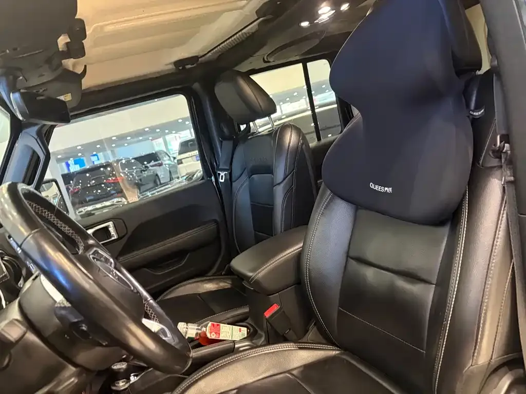 Jeep Wrangler 2021 из CN, фото 7