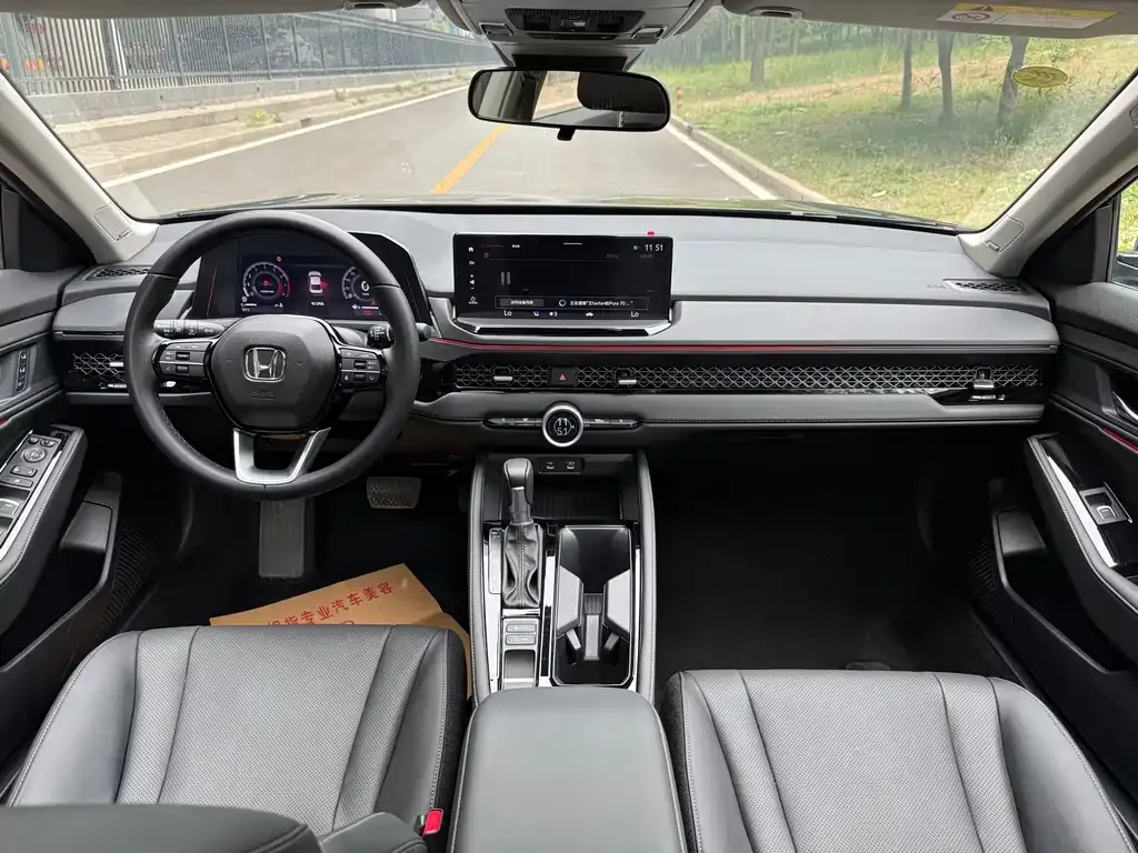 Honda Accord — фото 2