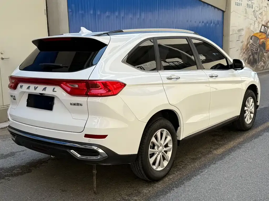 Haval M6 — фото 10