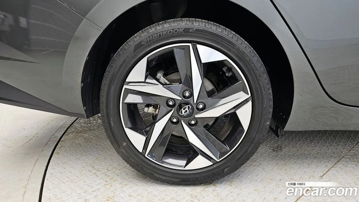 Hyundai AVANTE — фото 6