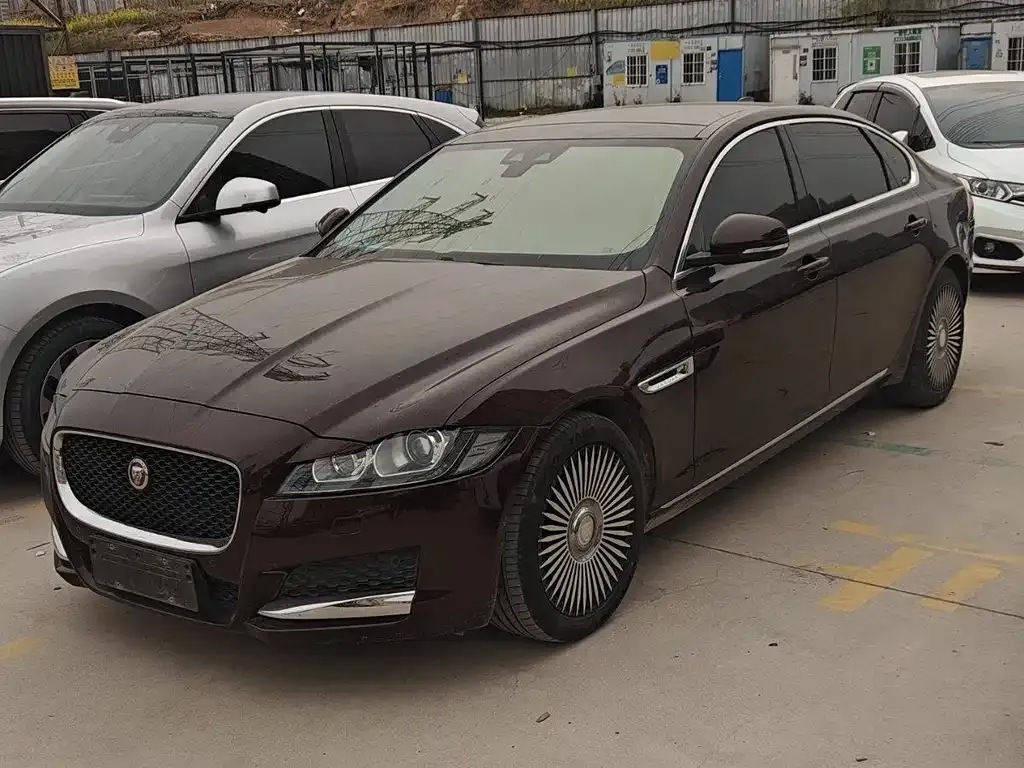 Jaguar XFL