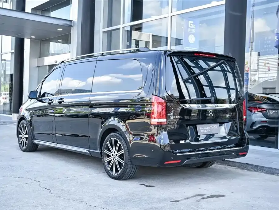 Mercedes-Benz V-Class 2023 из CN, фото 4