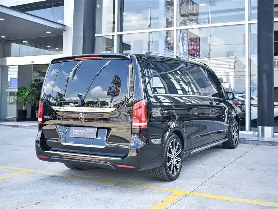 Mercedes-Benz V-Class 2023 из CN, фото 9