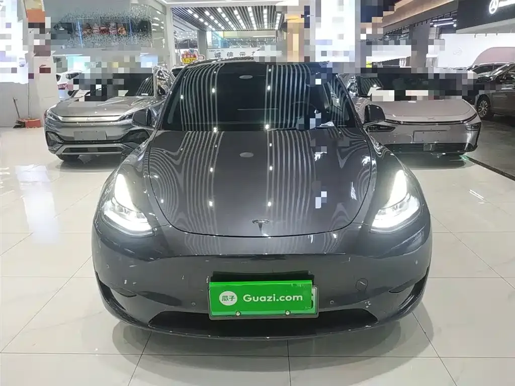 Tesla Model Y — фото 4
