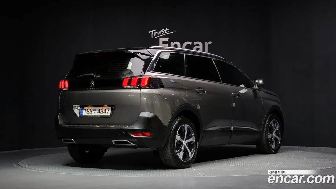 Peugeot 5008 2021 из KR, фото 3