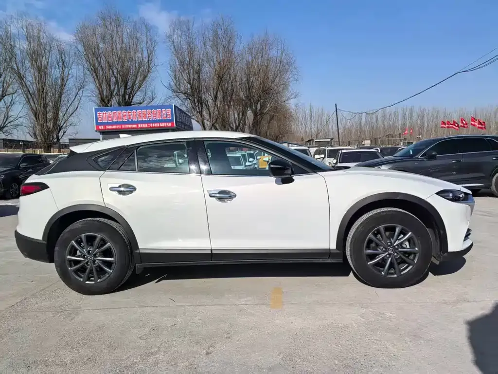 Mazda CX-4 — фото 4