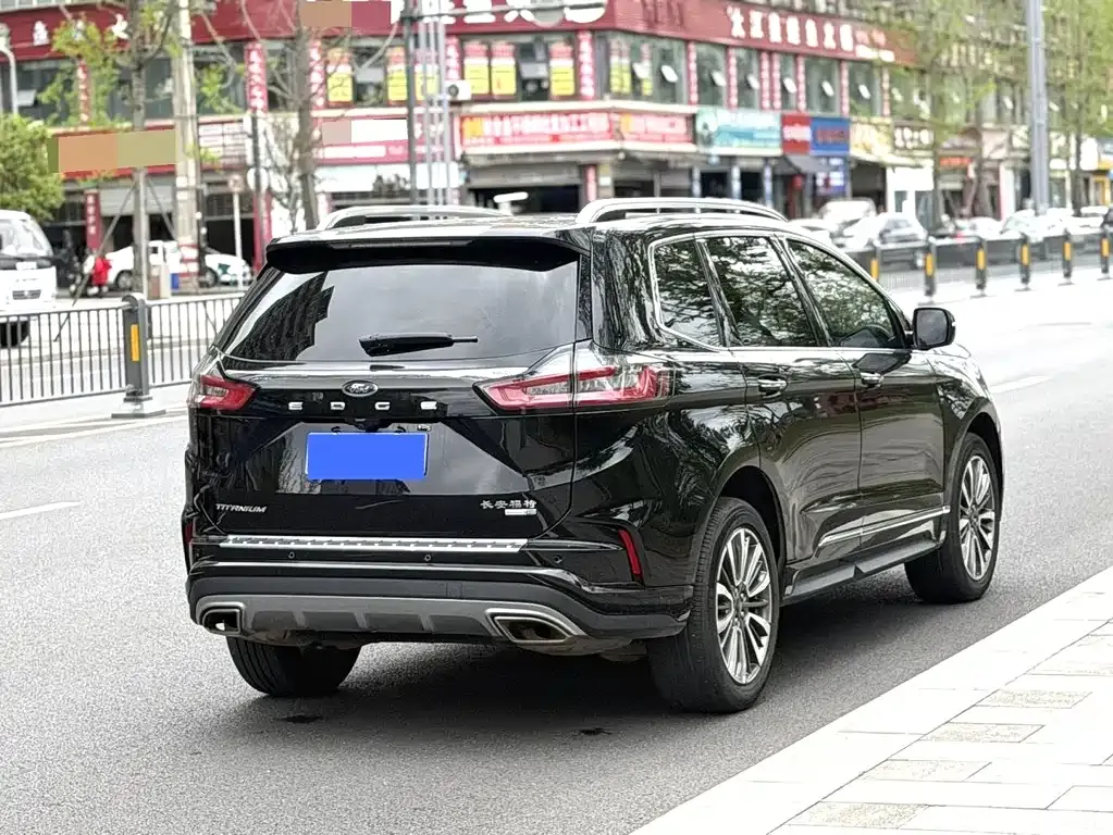 Ford Edge 2023 из CN, фото 7
