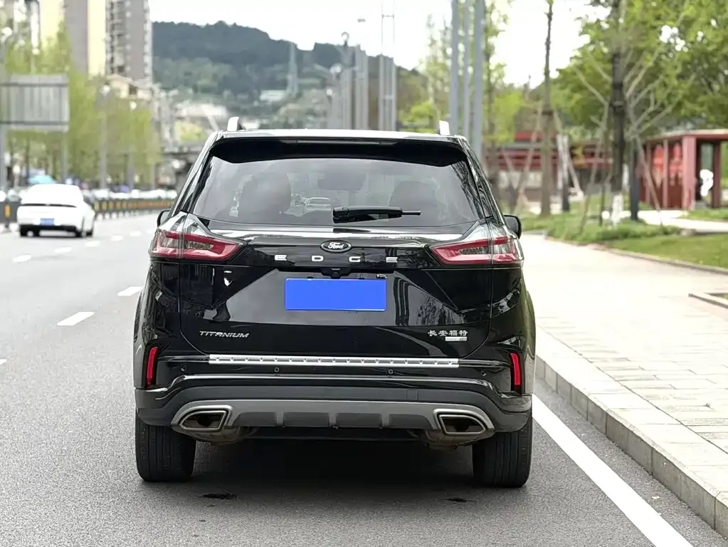 Ford Edge 2023 из CN, фото 6