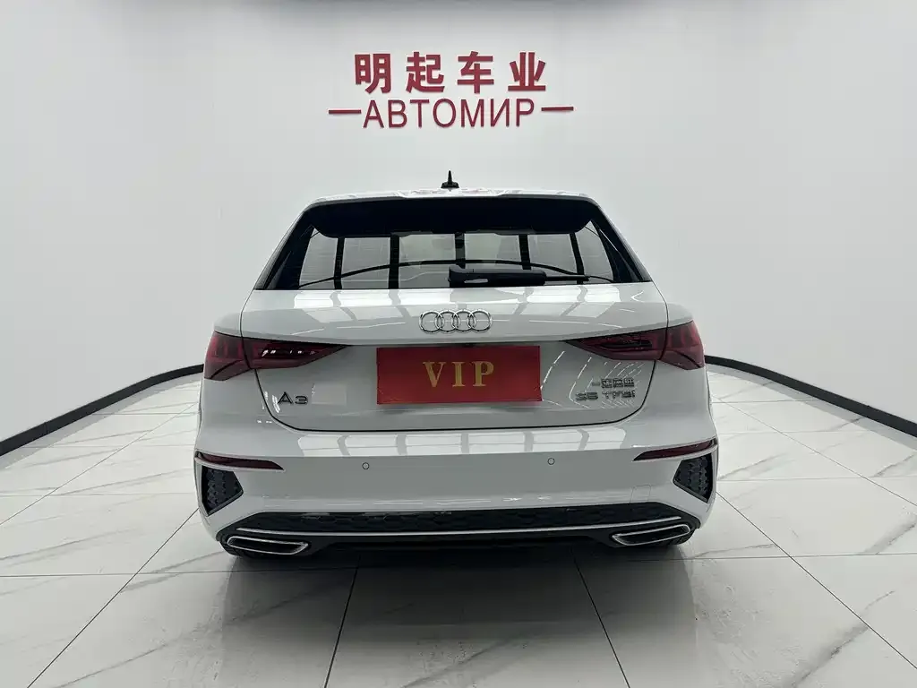 Audi A3 2023 из CN, фото 6