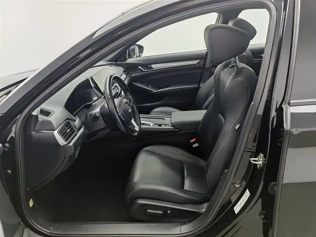 Honda Inspire 2023 из CN, фото 7