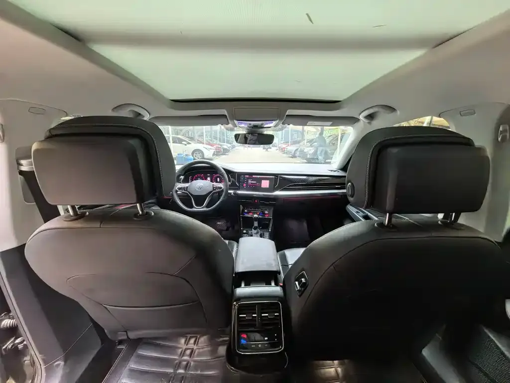Volkswagen Passat — фото 2