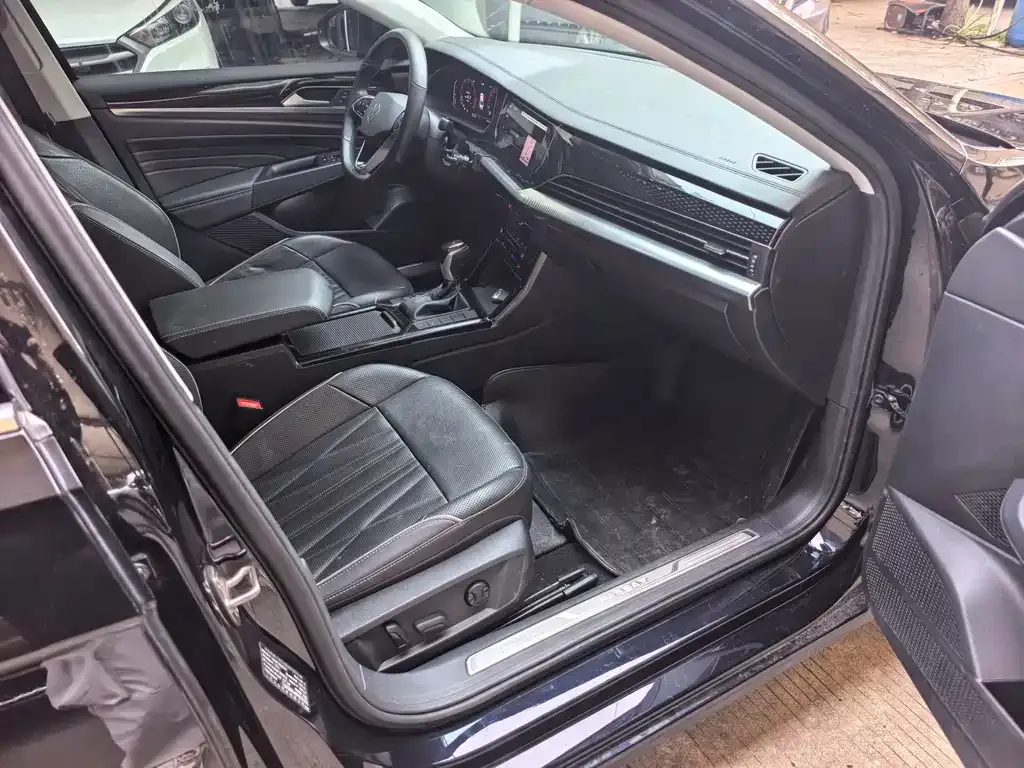 Volkswagen Passat — фото 7