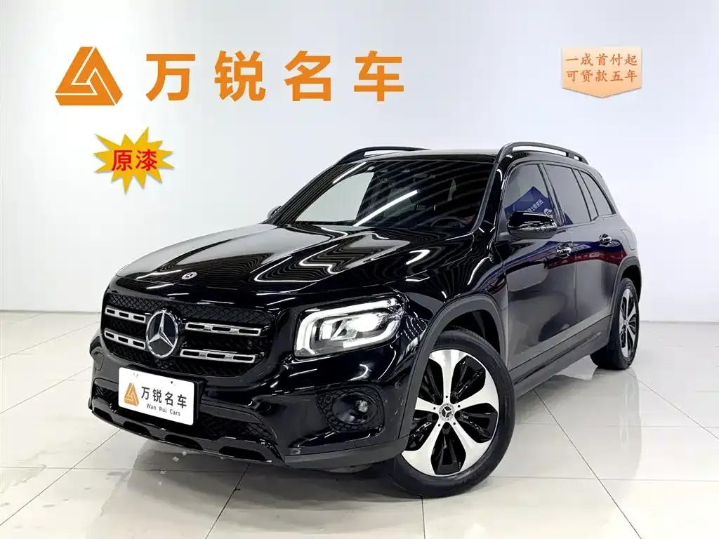 Mercedes-Benz GLB — фото 1