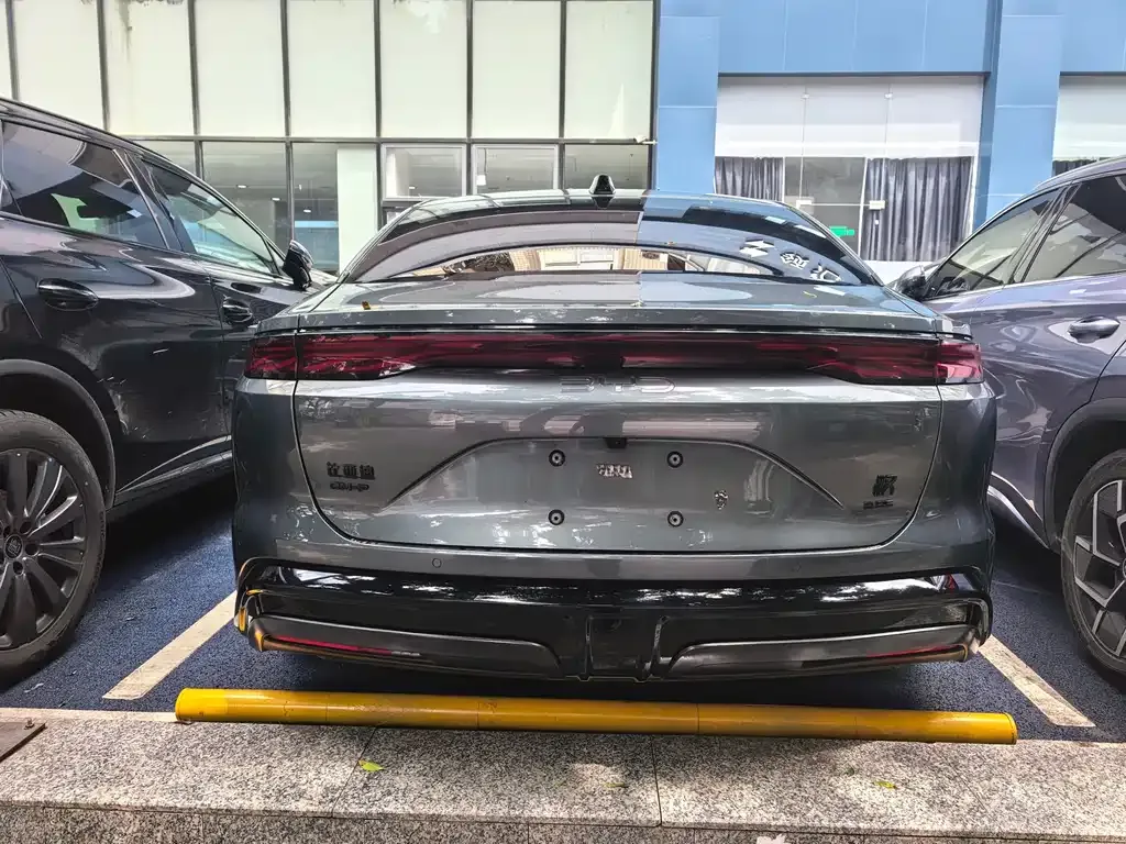 BYD Han L 2025 из CN, фото 7
