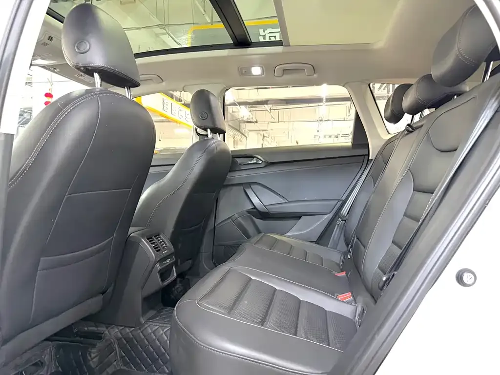 Volkswagen Tharu 2022 из CN, фото 7