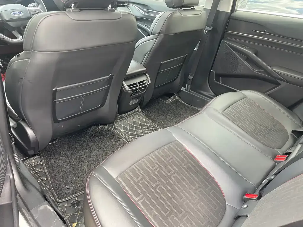 Ford Mondeo 2023 из CN, фото 3