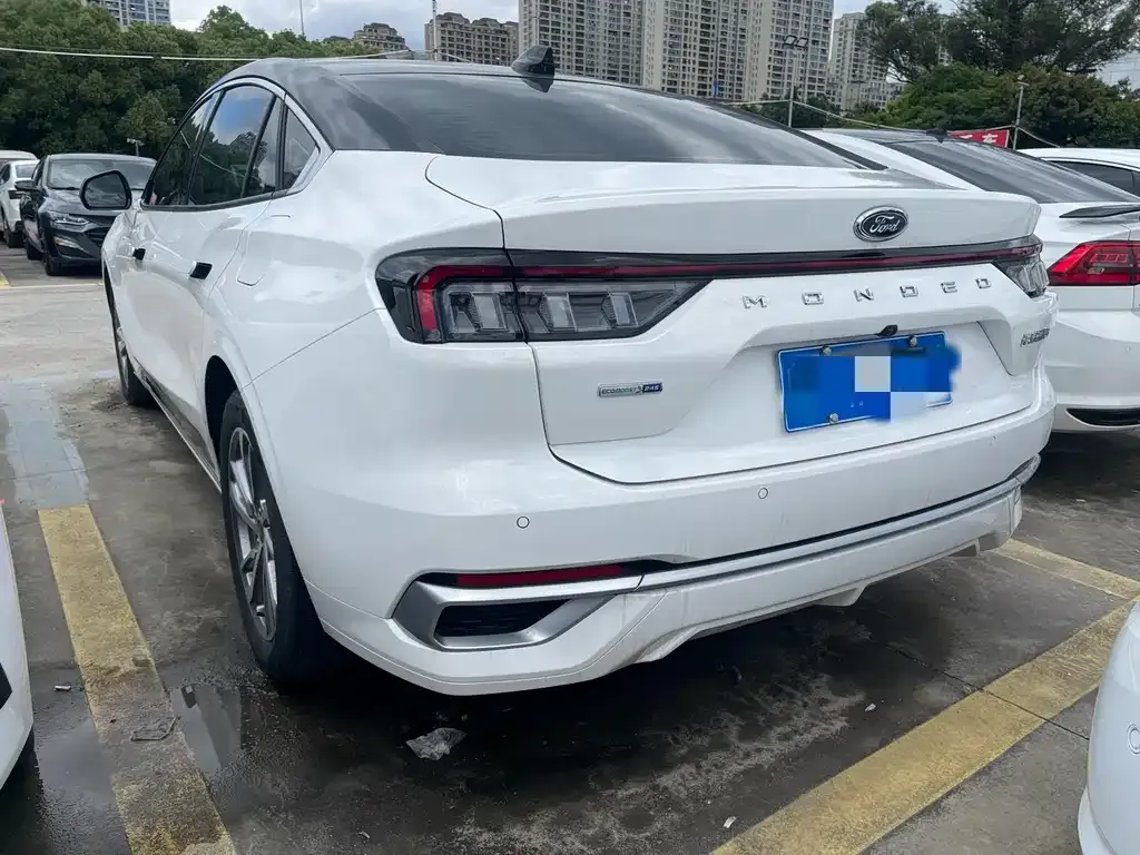 Ford Mondeo 2023 из CN, фото 2