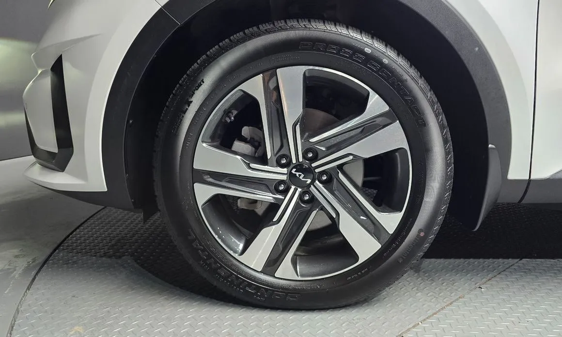 Kia Sorento — фото 6