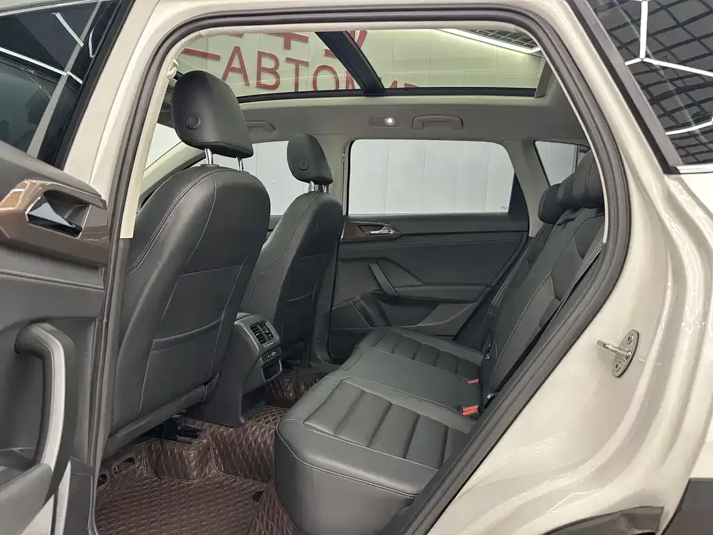 Volkswagen Tharu 2023 из CN, фото 10