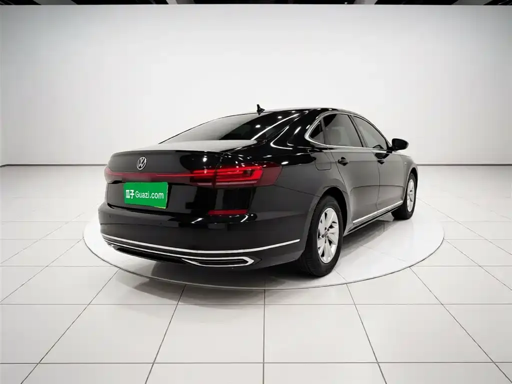 Volkswagen Passat — фото 2