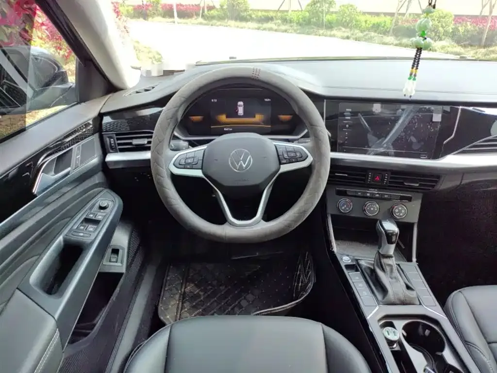 Volkswagen Passat — фото 6