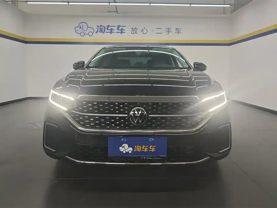 Volkswagen Passat — фото 7